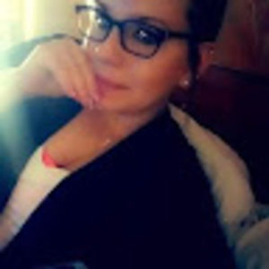 Meet your Posher, Desiree leila